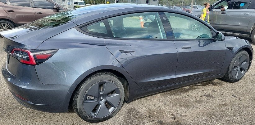 2022 Tesla Model 3 Base 3