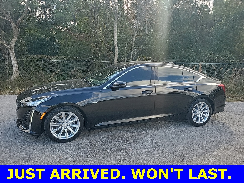 2021 Cadillac CT5 Luxury 2