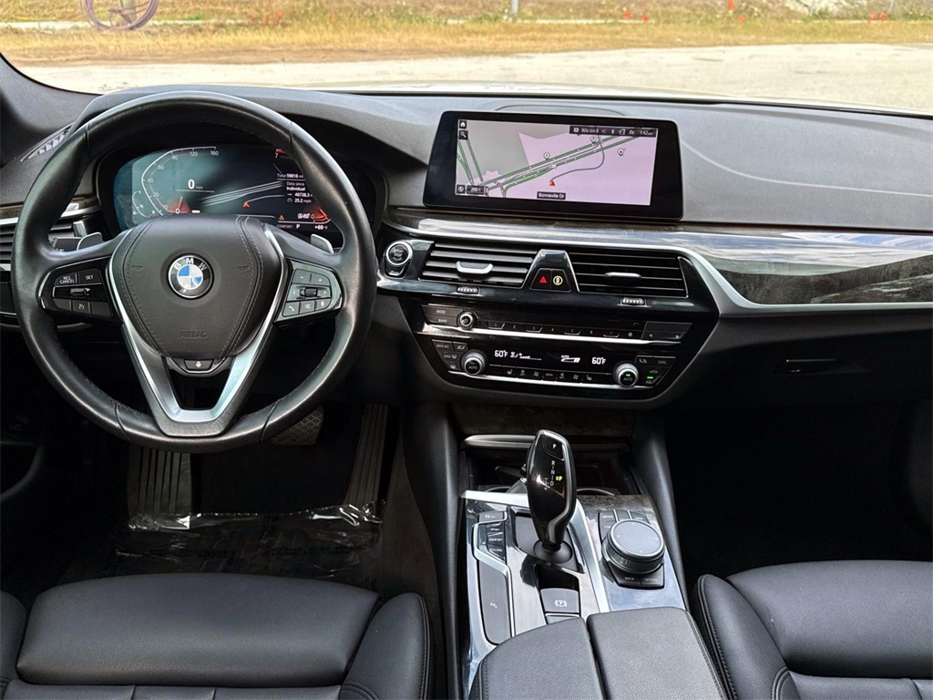 2020 BMW 5 Series 530i xDrive 11