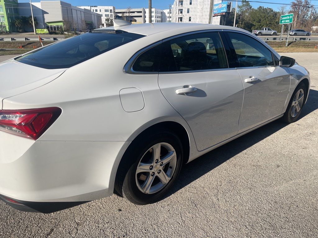 2022 Chevrolet Malibu LT 4