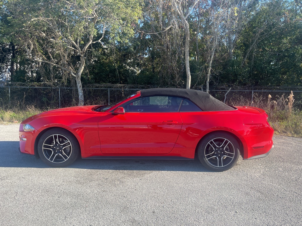 2022 Ford Mustang EcoBoost Premium 2