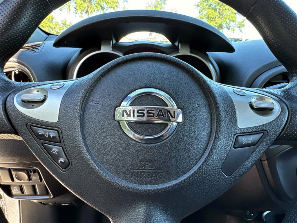 2015 Nissan Juke S 10