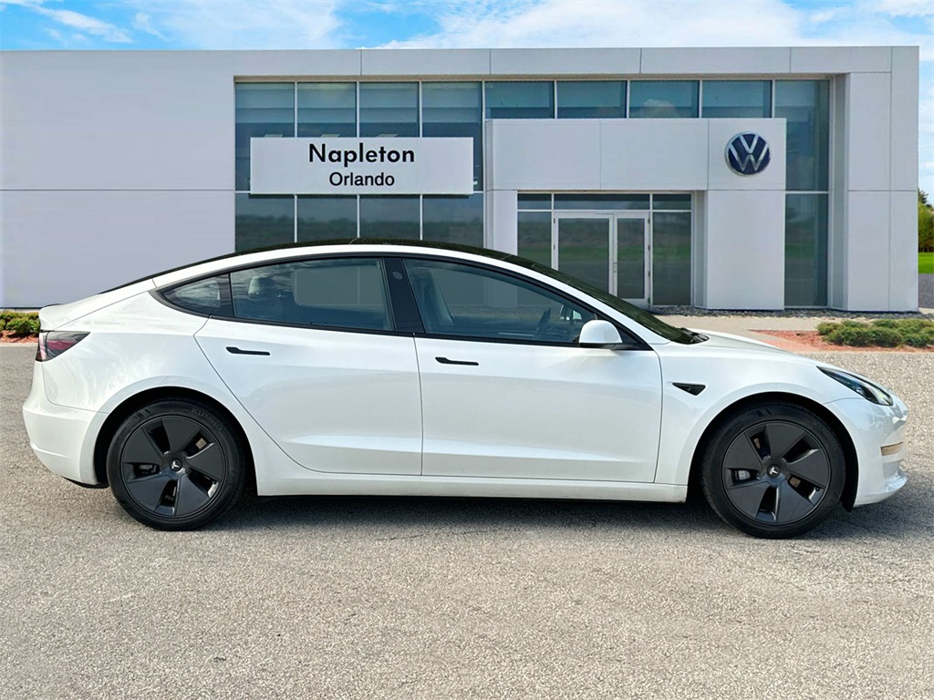 2023 Tesla Model 3 Base 4