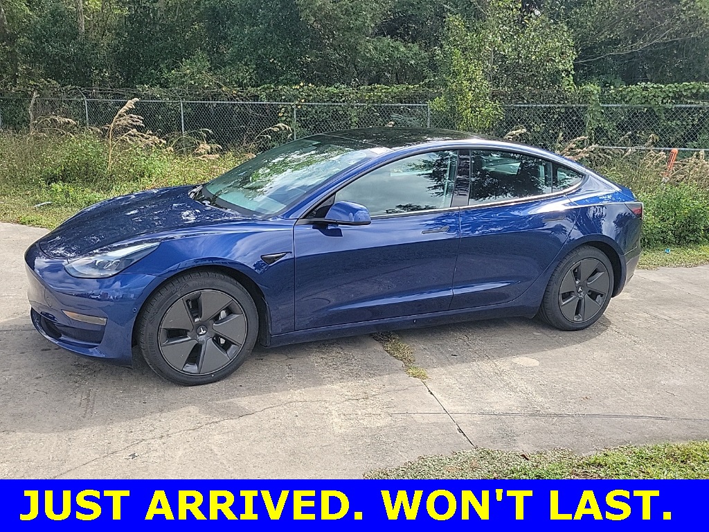 2021 Tesla Model 3 Standard Range Plus 4