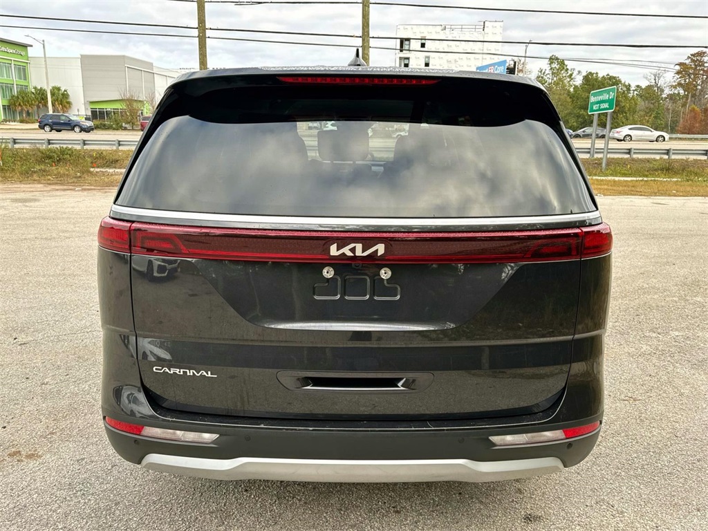 2023 Kia Carnival LX 7