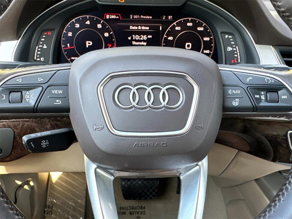 2019 Audi Q7 45 SE Premium Plus 10