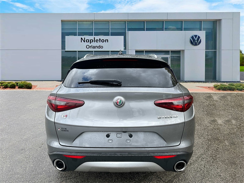 2021 Alfa Romeo Stelvio Sprint 7