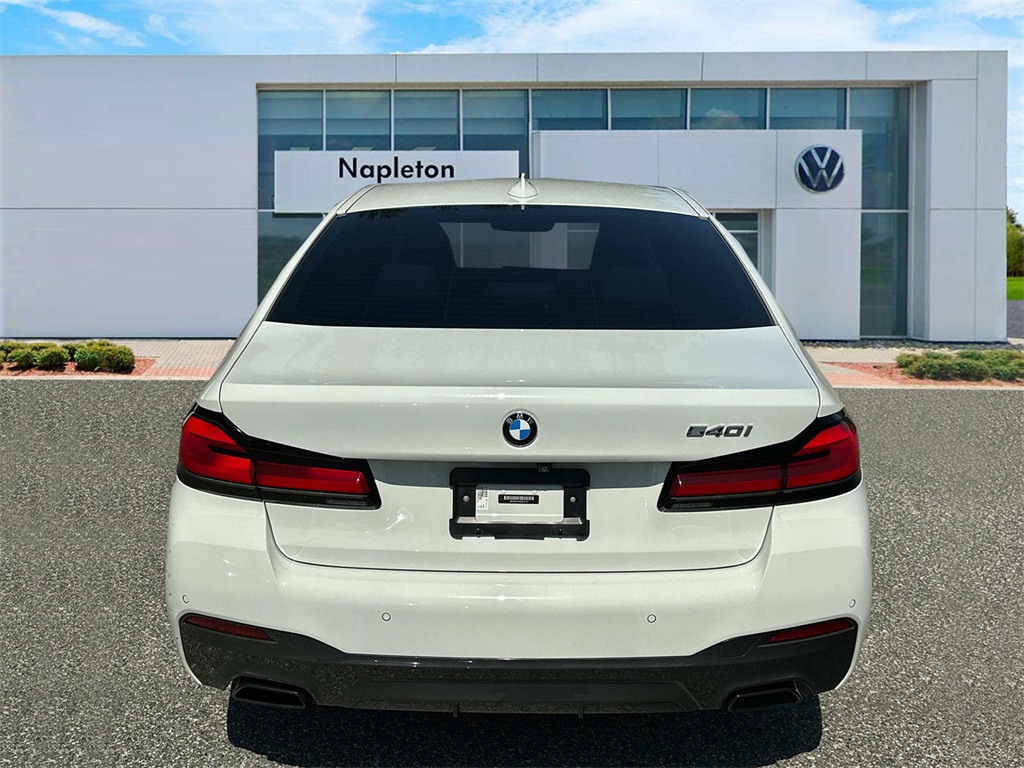 2021 BMW 5 Series 540i 7