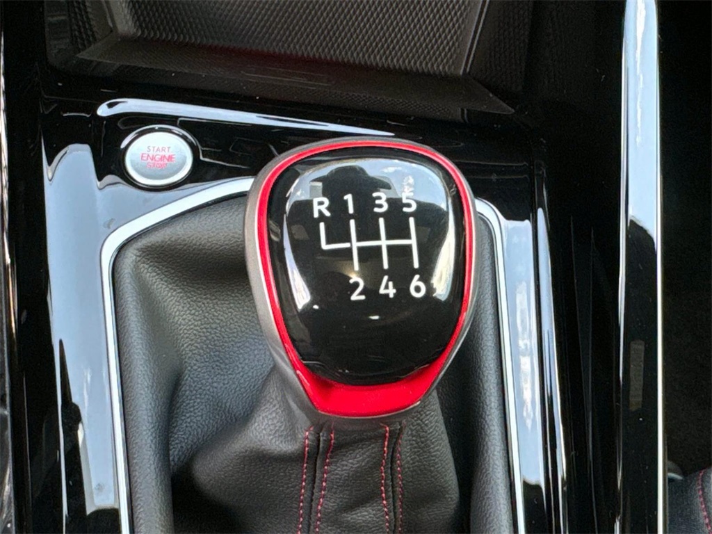 2023 Volkswagen Golf GTI 2.0T SE 16