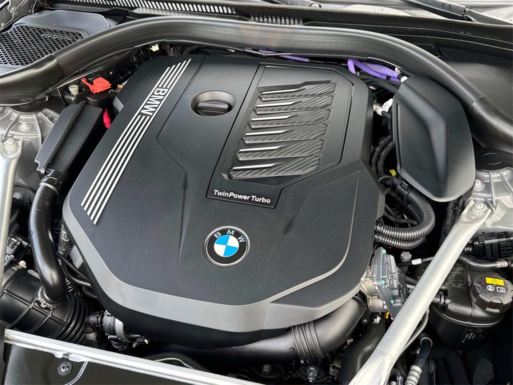 2021 BMW 5 Series 540i 8