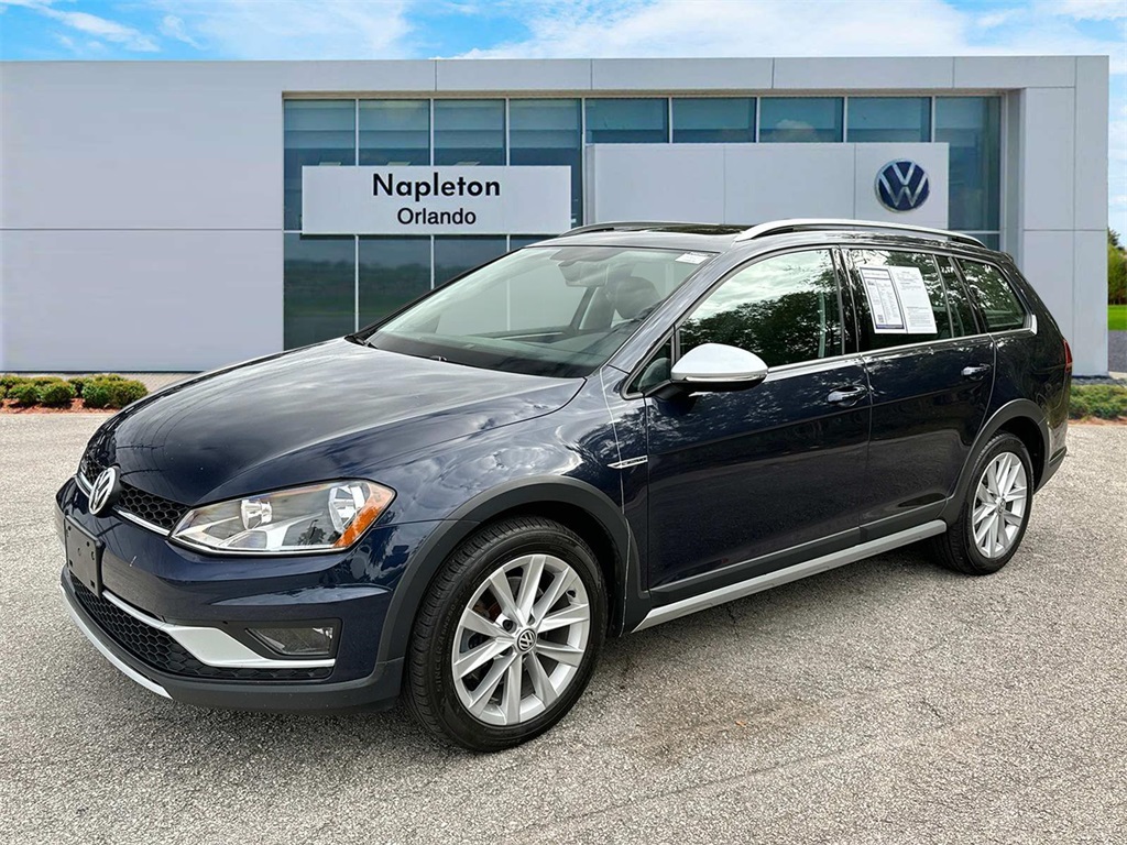 2017 Volkswagen Golf Alltrack TSI SE 1