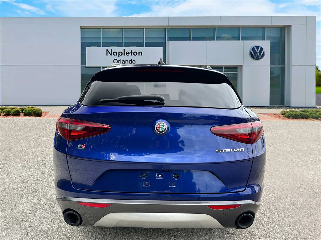 2022 Alfa Romeo Stelvio Ti 7