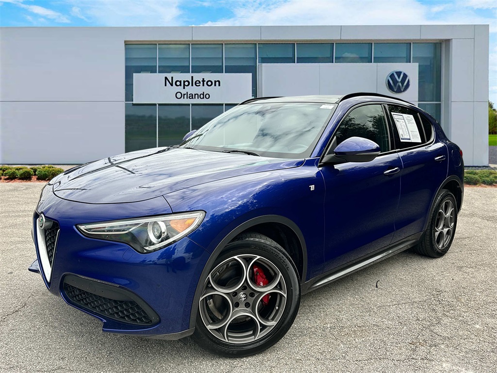 2022 Alfa Romeo Stelvio Ti 25