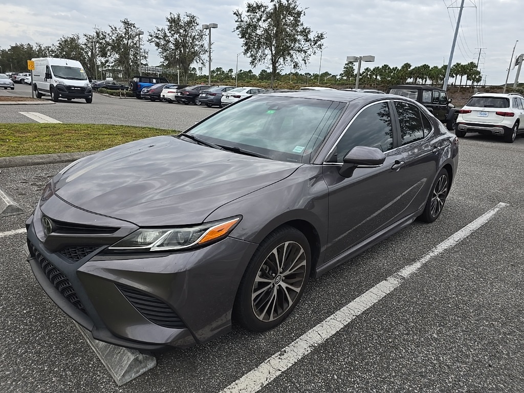 2020 Toyota Camry SE 5