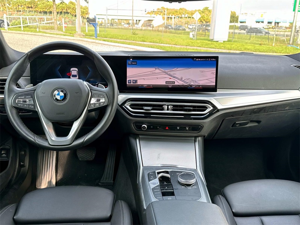 2024 BMW 3 Series 330i 10