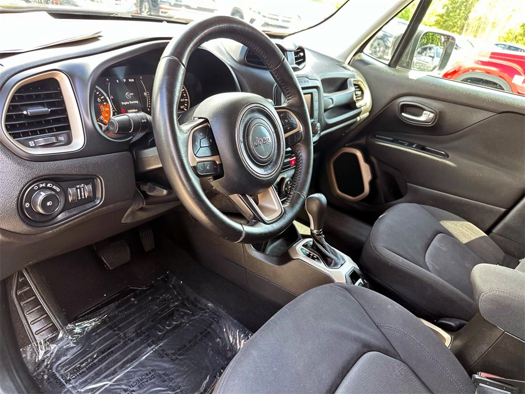 2017 Jeep Renegade Latitude 11