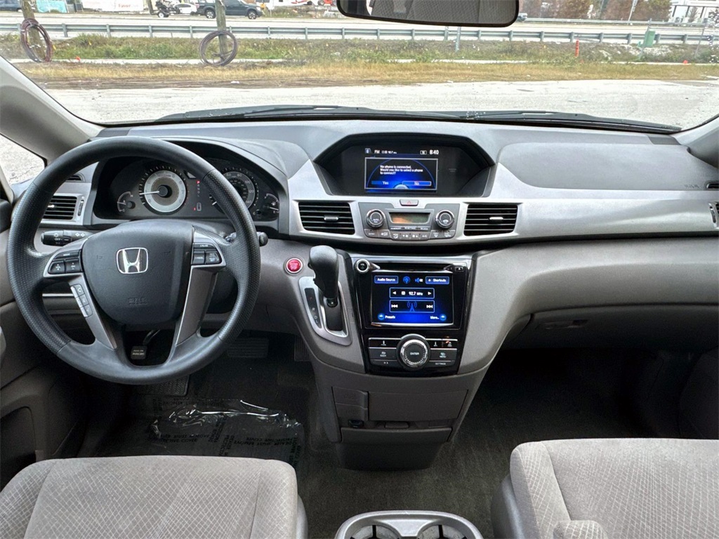 2015 Honda Odyssey EX 11