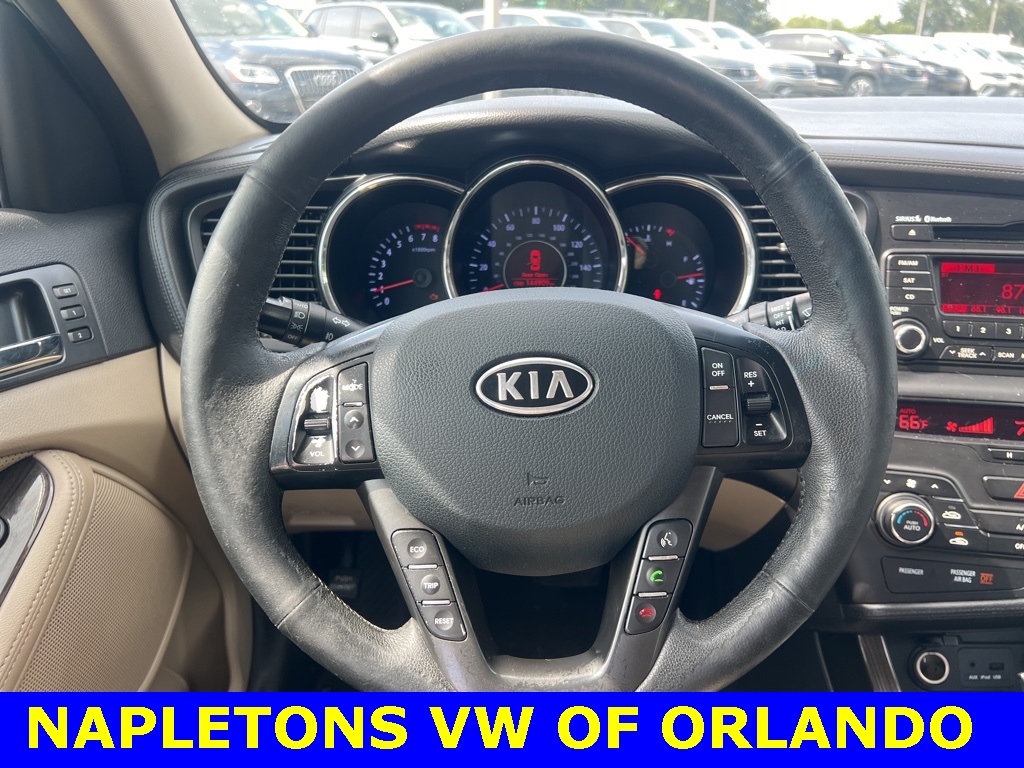 2011 Kia Optima EX 10