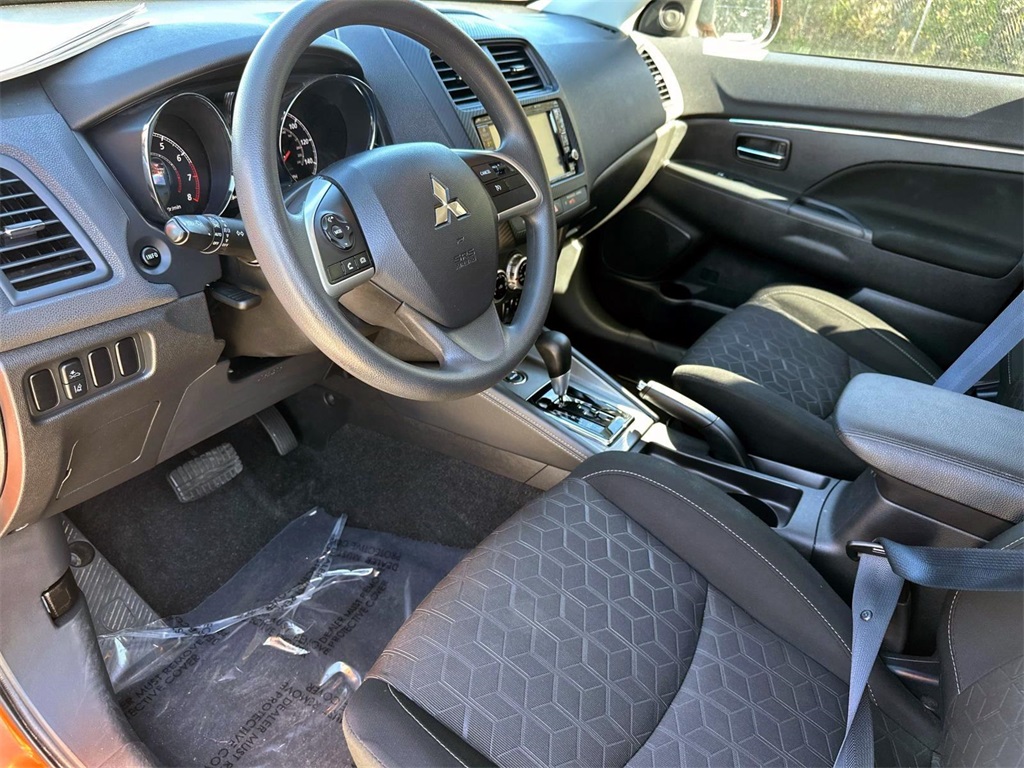 2023 Mitsubishi Outlander Sport 2.0 ES 12