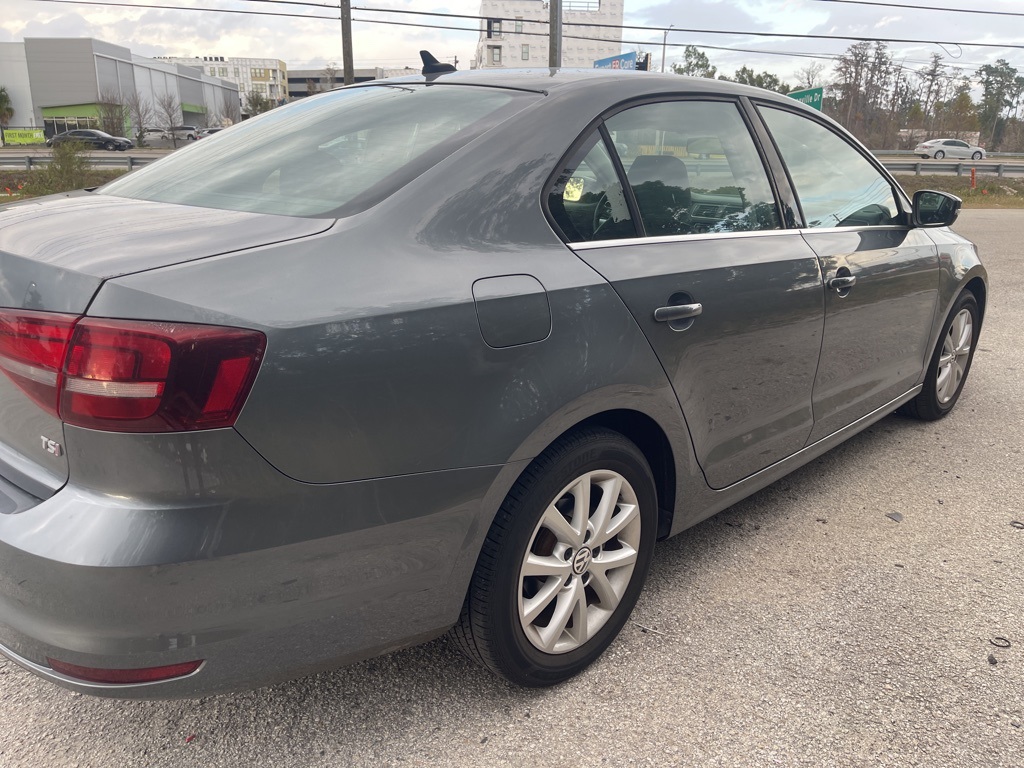 2017 Volkswagen Jetta 1.4T SE 6