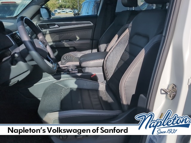 2021 Volkswagen Atlas Cross Sport 3.6L V6 SEL Premium R-Line 8