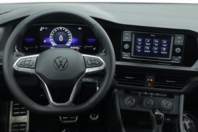 2024 Volkswagen Jetta 1.5T Sport 10