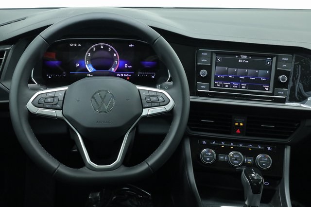 2024 Volkswagen Jetta 1.5T SE 10