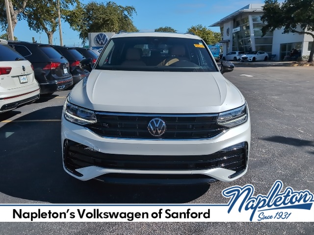 2023 Volkswagen Tiguan 2.0T SE R-Line Black 2