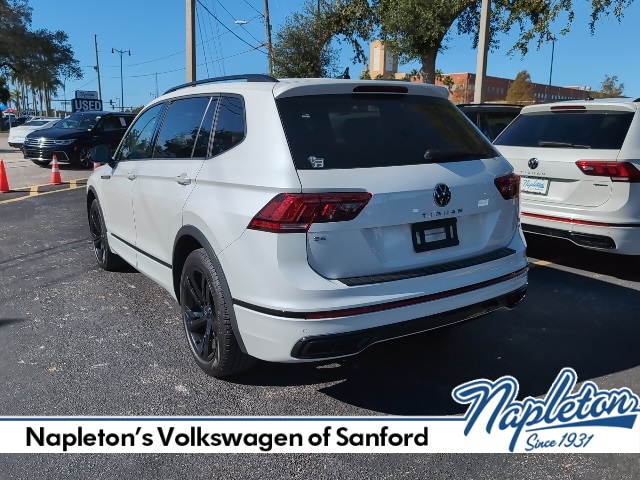 2023 Volkswagen Tiguan 2.0T SE R-Line Black 4