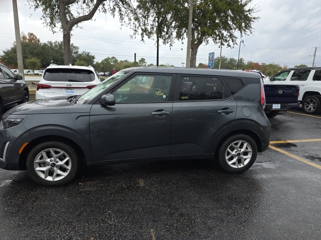 2023 Kia Soul LX 3