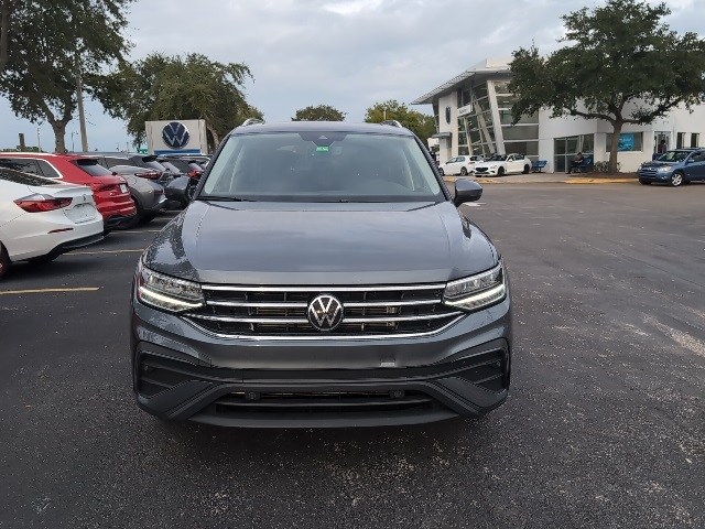 2024 Volkswagen Tiguan 2.0T SE 2