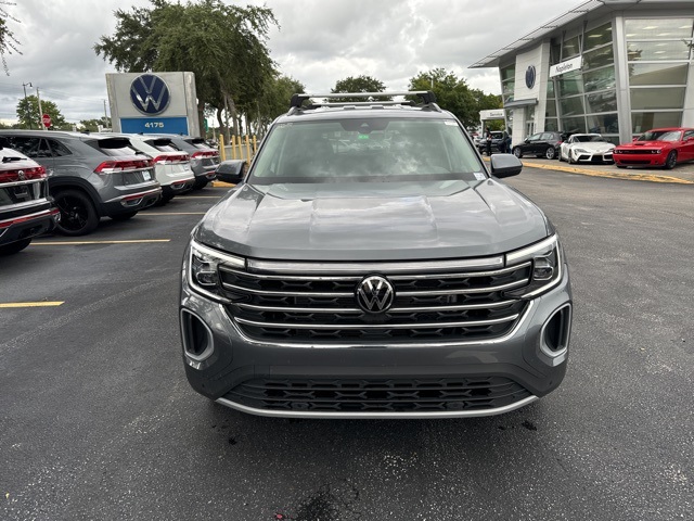 2024 Volkswagen Atlas 2.0T SE w/Technology 2