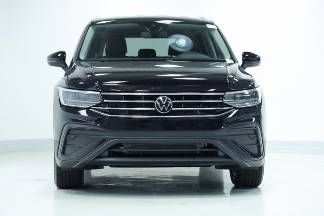 2024 Volkswagen Tiguan 2.0T SE 2