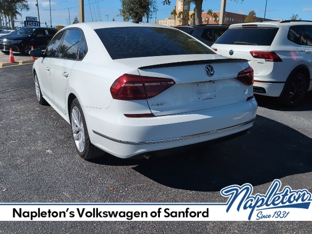 2019 Volkswagen Passat 2.0T Wolfsburg 4