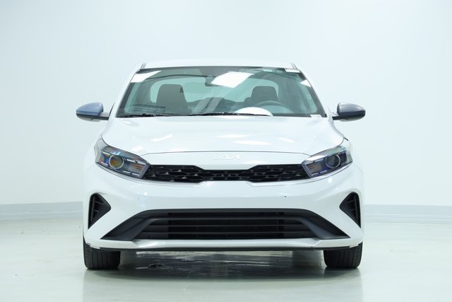 2023 Kia Forte LXS 2