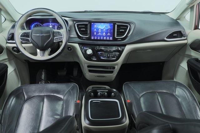 2018 Chrysler Pacifica Limited 9
