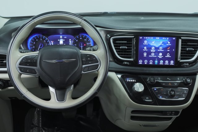 2018 Chrysler Pacifica Limited 10