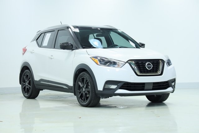 2020 Nissan Kicks SR 3