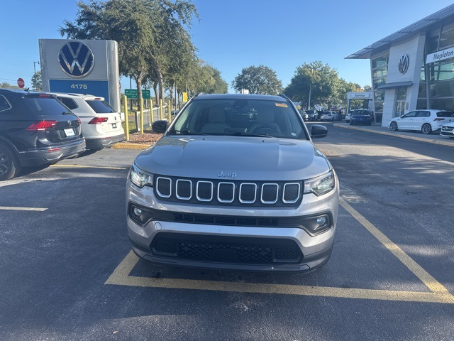 2022 Jeep Compass Latitude 2