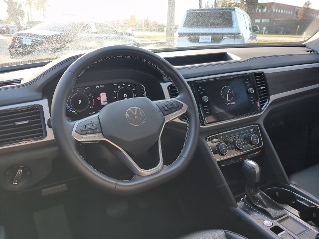 2022 Volkswagen Atlas 3.6L V6 SE w/Technology 7