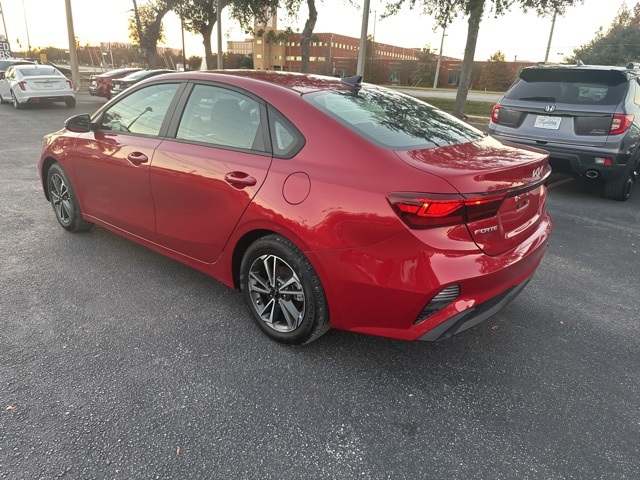 2022 Kia Forte LXS 4