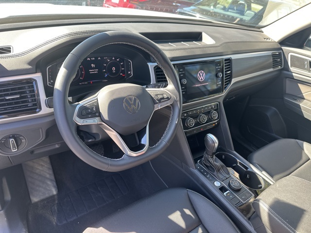 2023 Volkswagen Atlas 3.6L V6 SE w/Technology 8