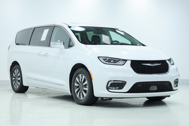 2022 Chrysler Pacifica Hybrid Limited 3