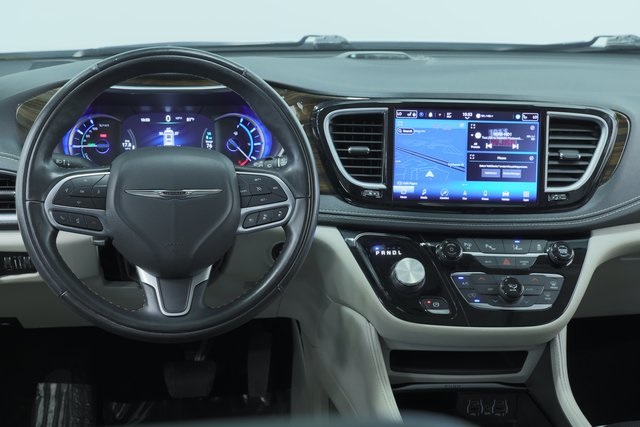 2022 Chrysler Pacifica Hybrid Limited 10