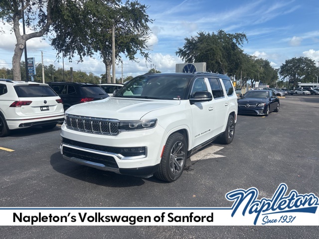 2023 Jeep Grand Wagoneer Base 1