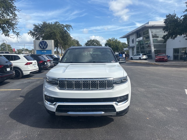 2023 Jeep Grand Wagoneer Base 2