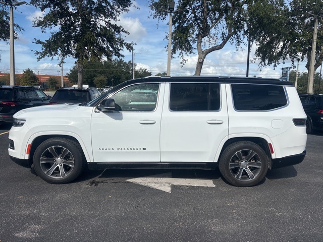 2023 Jeep Grand Wagoneer Base 3