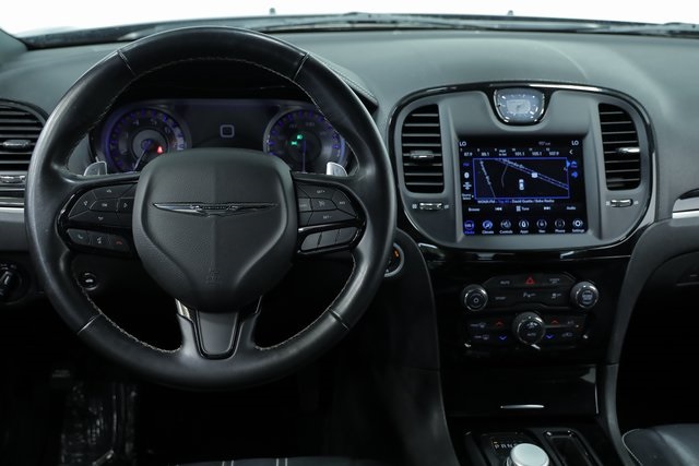 2022 Chrysler 300 S 10