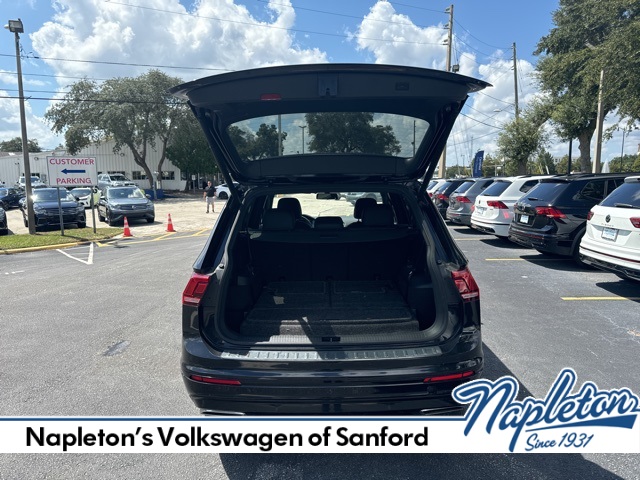 2019 Volkswagen Tiguan 2.0T SEL R-Line 19