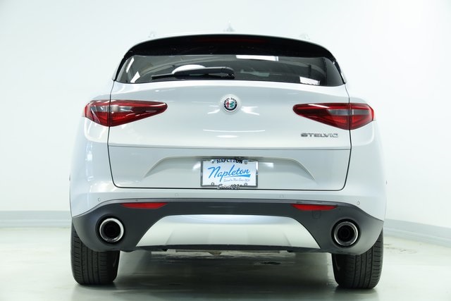 2021 Alfa Romeo Stelvio Sprint 6